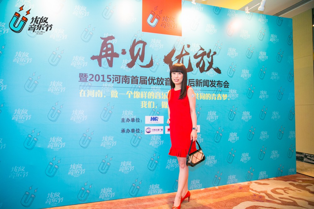 美女主播佳音！