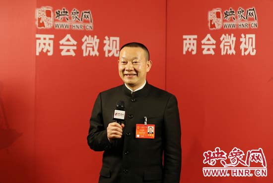 全國人大代表劉文新接受映象網(wǎng)“兩會微視”訪談。