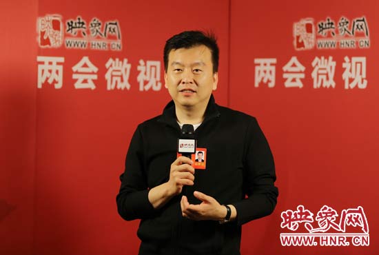 全國人大代表張澤群接受映象網(wǎng)“兩會微視”訪談。