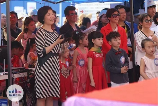等等，這畫風(fēng)轉(zhuǎn)變太快我不明白了，看見啥了突然這么高興？