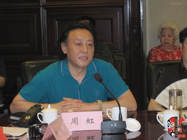 河南省音樂(lè)家協(xié)會(huì)主席、著名作曲家周虹