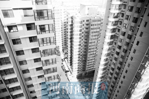 今年鄭州在商品房小區(qū)、經(jīng)適房小區(qū)內(nèi)配建的公租房，將面向社會(huì)輪候供應(yīng) 楊東華/攝