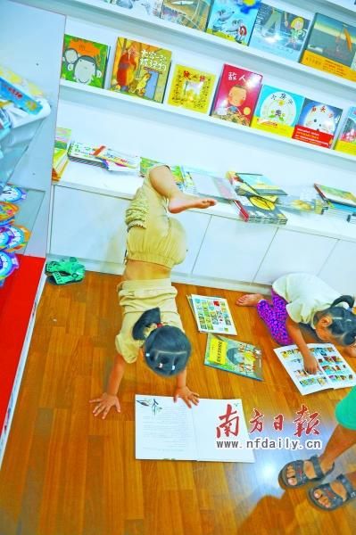 　由于有的孩子自控力差，造成圖書損壞。 南方日報(bào)記者 王云攝