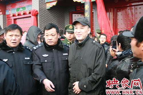 郭達(dá)現(xiàn)身馬街書會(huì)現(xiàn)場(chǎng)。