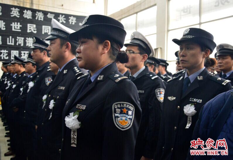 送別儀式上，姚世民的不少同志忍不住流下了眼淚