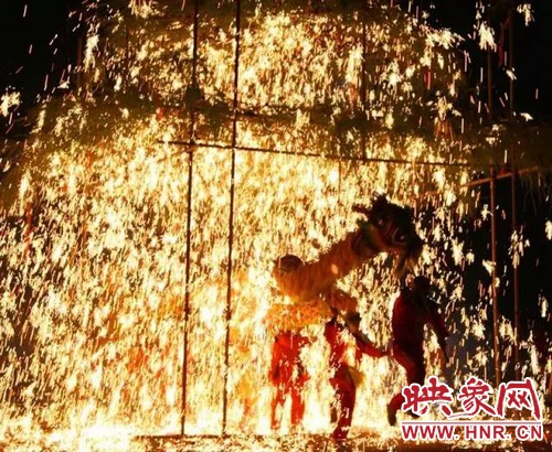 確山鐵花將登上萬眾矚目的春晚舞臺(tái)！