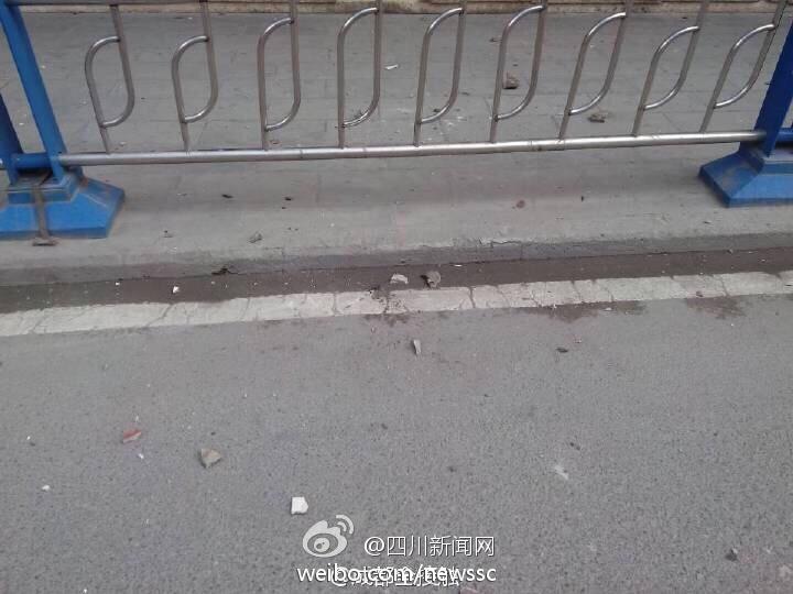 據(jù)中國(guó)地震臺(tái)網(wǎng)速報(bào)稱(chēng)，11月22日16時(shí)55分，四川省甘孜藏族自治州康定縣（北緯30.3度，東經(jīng)10