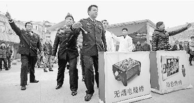 “小品執(zhí)法”。