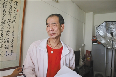 嫖娼事件后，區(qū)少坤向記者訴說委屈，他說：“這是一個圈套”。李根 攝