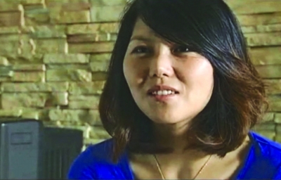 靳冰發(fā)現(xiàn)自己和杜家女兒長(zhǎng)得很像。