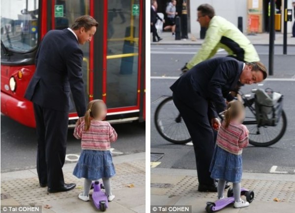 英國首相卡梅倫步行送女兒上幼兒園。