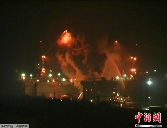 資料圖：2011年12月29日晚間，俄羅斯摩爾曼斯克州一艘名為“葉卡捷琳堡”號的核潛艇起火。