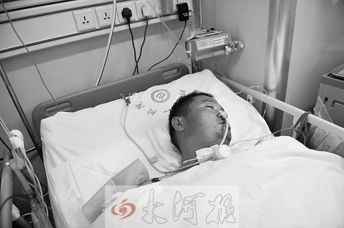 姚戰(zhàn)標(biāo)因甲烷中毒，大腦受到損害，重度昏迷。