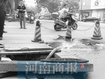 污水不停冒出，隔幾分鐘就要抽一次