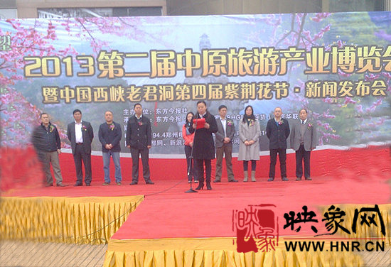3月30日,固始西九華山國家4A景區(qū)在鄭州成功參加2013第二屆中原旅游產(chǎn)業(yè)博覽會(huì)。