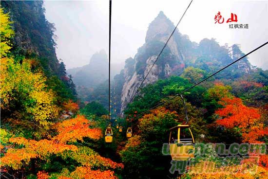 深秋去堯山賞紅葉、泡溫泉、拜大佛