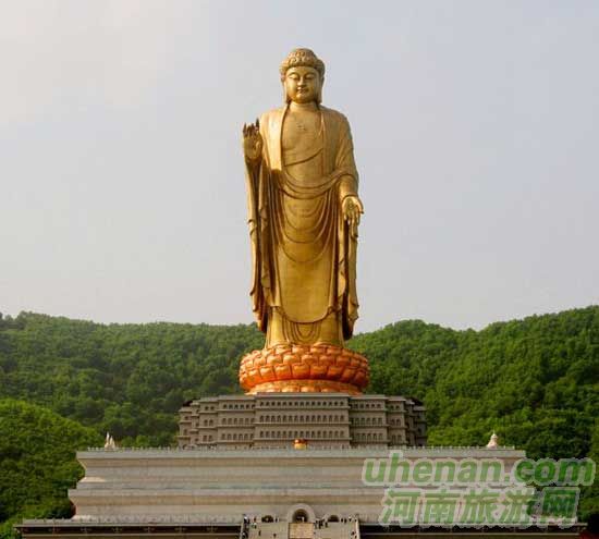 深秋去堯山賞紅葉、泡溫泉、拜大佛