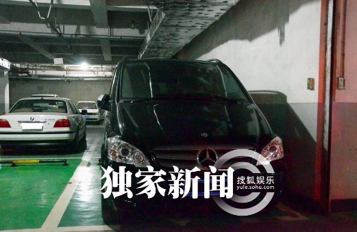 董潔新購(gòu)置的奔馳車。