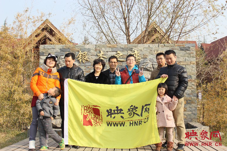 來張小合影，好多朋友都在其他地方玩，已經(jīng)嗨的叫不回來……