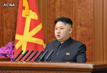 據(jù)朝中社報道，朝鮮最高領(lǐng)導(dǎo)人金正恩1日發(fā)表2013年新年賀詞。