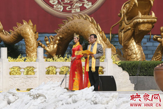 省委副書記、省政協(xié)主席葉冬松致歡迎詞。映象網(wǎng)記者 邵恰 攝