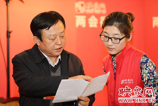 全國(guó)人大代表喬彬接受映象網(wǎng)采訪。