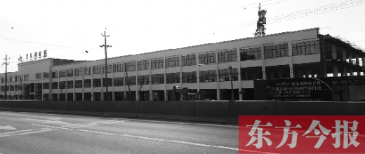 家居建材城已經(jīng)封頂，可耿莊村的安置房還未見(jiàn)蹤影。