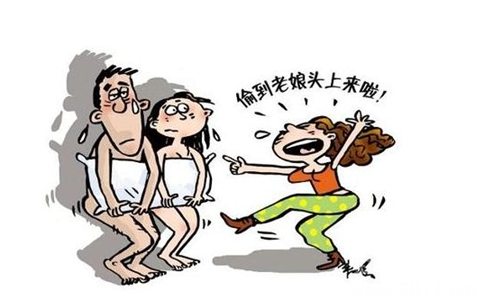 官員當(dāng)二奶面嫖娼二奶拍艷照舉報！這劇情太離譜趕上電視劇