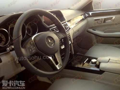 國(guó)產(chǎn)新款奔馳E級(jí)