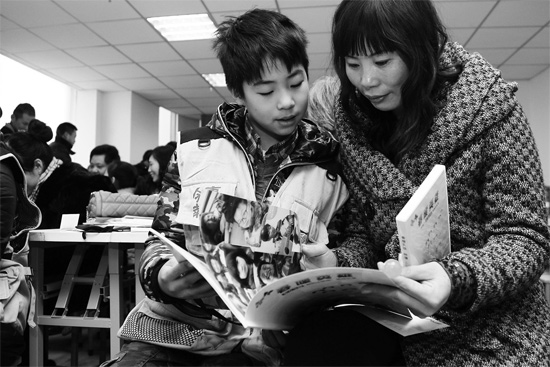昨日的分享交流會(huì)上，孩子們的成長(zhǎng)經(jīng)歷都被印成了小冊(cè)子
