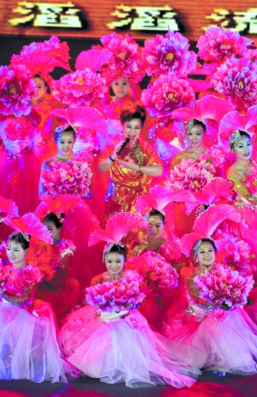 閉幕式上小香玉的一曲《河南人》唱出了我們河南人的精神。