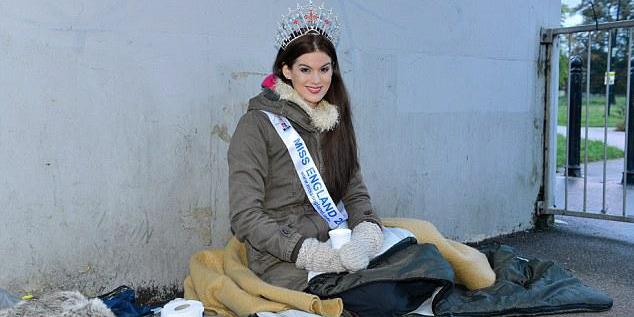 英國小姐露宿街頭推廣救助計劃 英國小姐露宿街頭推廣救助計劃