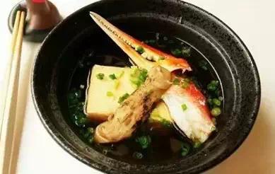 就一點(diǎn)兒紫菜跟生魚片 日料沒吃什么為啥還那么貴？