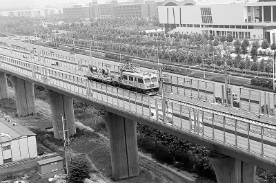 開城鐵建成通車之后，將開行時速200公里的動車組，屆時，鄭州到開封的用時將縮短為19分鐘
