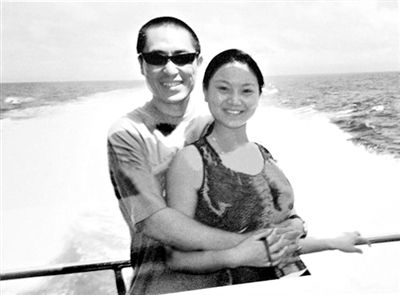張藝謀與現(xiàn)任妻子陳婷。資料圖片