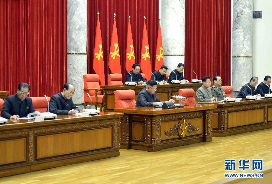 12月8日，在朝鮮平壤，朝鮮勞動黨第一書記金正恩（前排中）出席并指導朝鮮勞動黨中央政治局擴大會議。