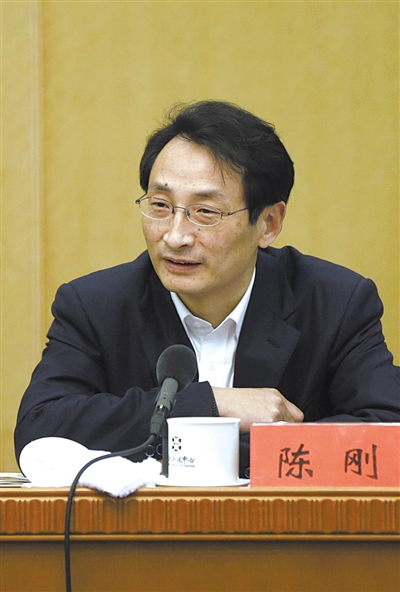 昨日，北京市人大代表、北京市副市長陳剛參與豐臺團小組討論。 新京報記者 浦峰 攝