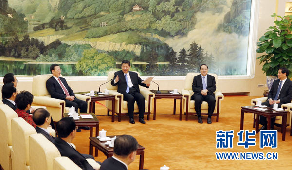 1月22日，習(xí)近平、俞正聲、張高麗等在北京人民大會(huì)堂同黨外人士歡聚一堂，共迎新春。