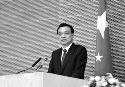 當?shù)貢r間5月5日，國務院總理李克強在非盟會議中心發(fā)表演講。圖/中國政府網(wǎng)