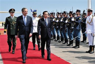 　6月19日，國務院總理李克強乘專機抵達雅典國際機場，開始對希臘進行正式訪問。