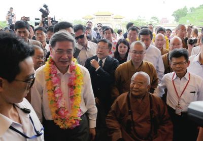 張志軍步入禮敬大廳。