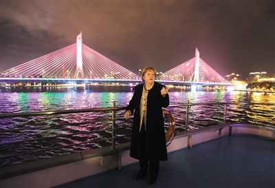 2012年2月3日，德國總理默克爾夜游廣州。