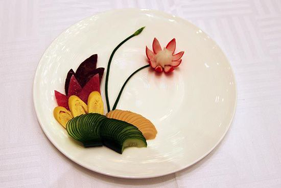 迎賓冷盤“洋花蘿卜”。 花惠生 供圖