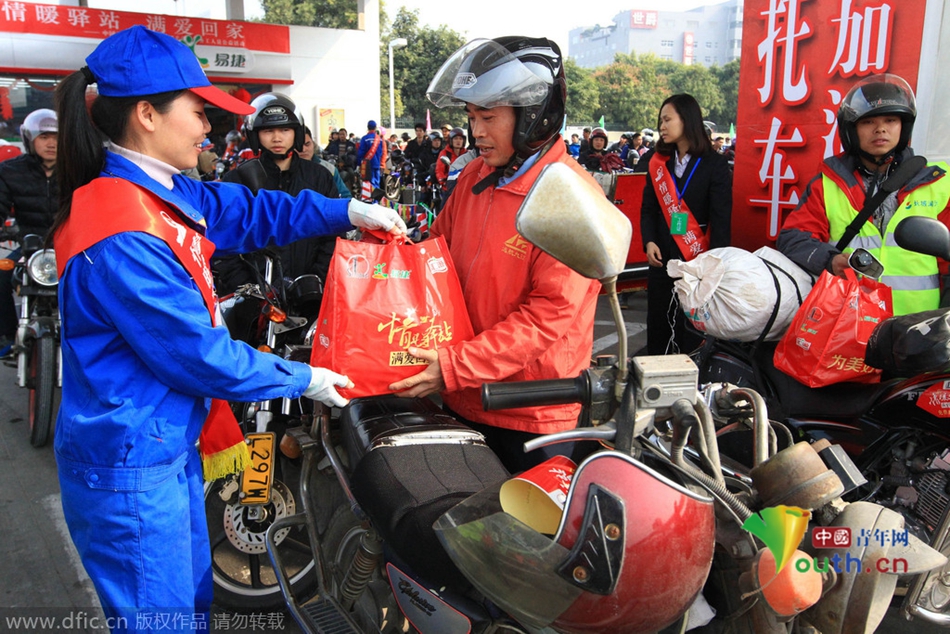 今年廣東、廣西兩省共193座中石化油站將為返鄉(xiāng)車主提供“6+X”免費(fèi)服務(wù)，并將為1萬名“返鄉(xiāng)摩騎”免