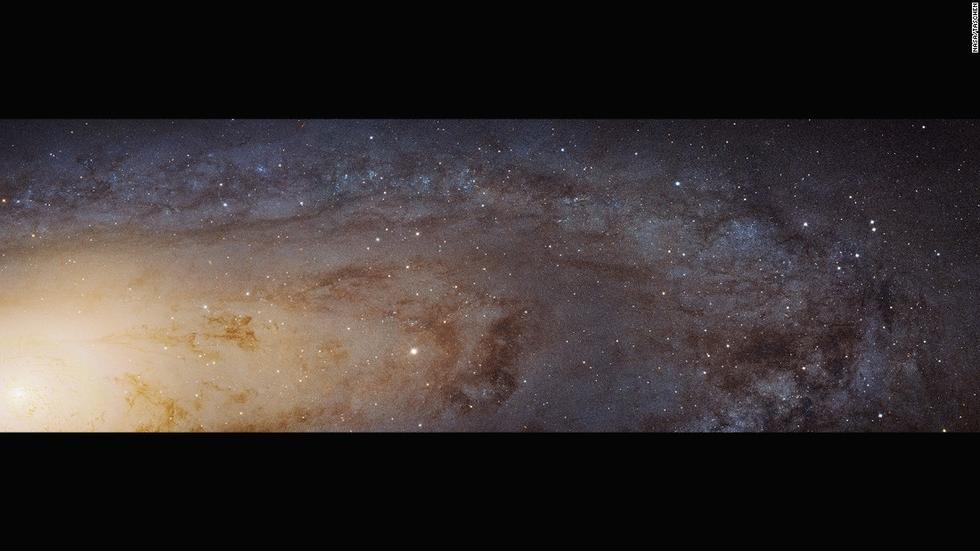 離銀河系較近的仙女座星系可以在晴朗的黑夜被肉眼觀測到。