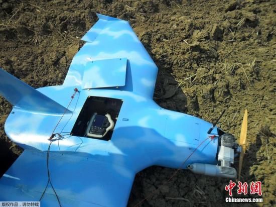 圖為3月31日，一架無人機(jī)在韓國西部海域的白翎島墜毀。