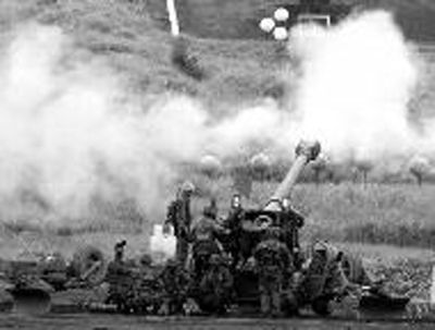 24日，日本陸上自衛(wèi)隊在進行演練