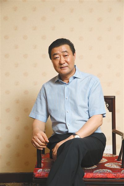 　張新明金業(yè)集團董事長。2002年進入焦炭領域。2010年，張新明將金業(yè)煤焦化集團部分資產以79億賣