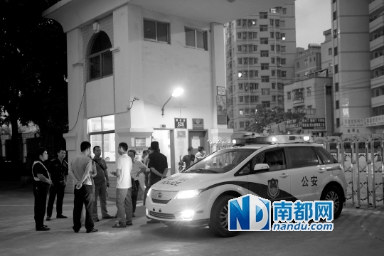 　接人的親戚和校方一度沒談攏,雙方甚至差點(diǎn)鬧到派出所。