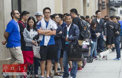 中國(guó)果粉瘋搶水貨 或有500萬部iPhone6走私入華